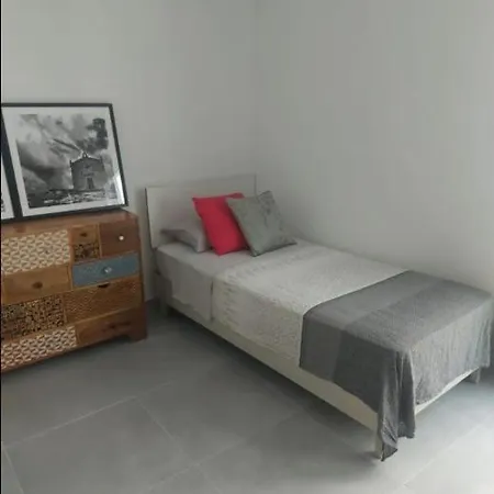 Lejlighed Modern Comfort In Location P2 Sliema